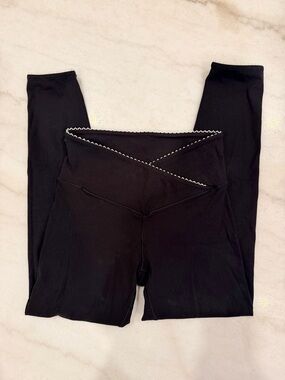 OFFLINE by Aerie Real Me XTRA Ribbed Picot Trim Crossover Legging (Medium)